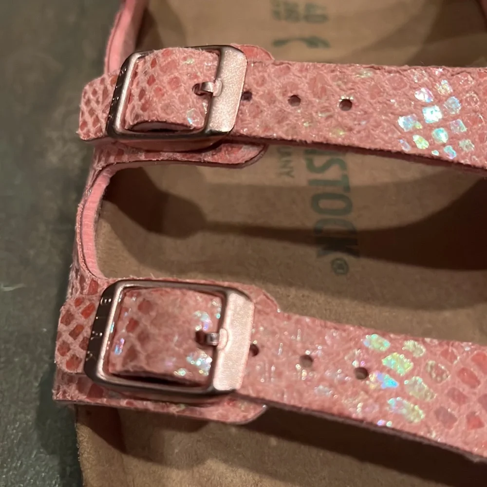 Birkenstock Pink Snakeskin Print with Rose Gold Buckles Size 40 NWT - Picture 3 of 10